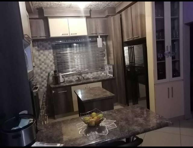 3 BEDROOM HOUSE FOR SALE IN NORTHAM